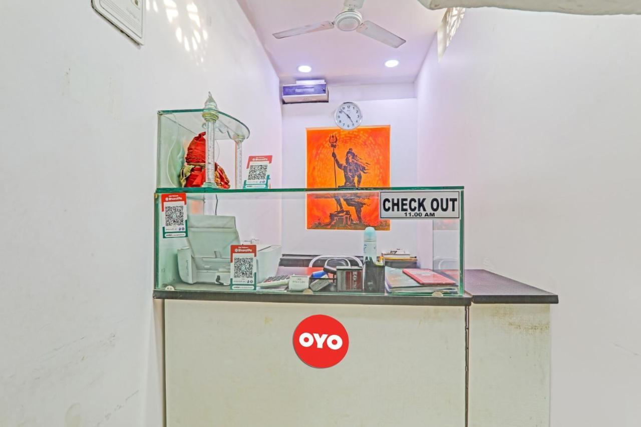 Hotel Oyo Flagship 81064 Chaudhary In Gorakhpur Exterior foto